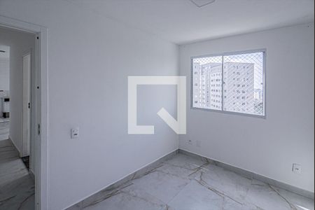 quarto 2_1 de apartamento para alugar com 2 quartos, 44m² em Parque Bristol, São Paulo