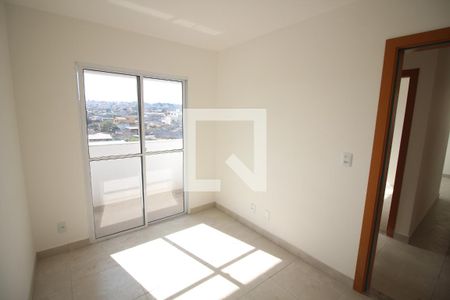 Quarto 2 de apartamento para alugar com 2 quartos, 68m² em Diamante (barreiro), Belo Horizonte