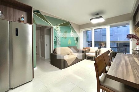 Sala de apartamento para alugar com 2 quartos, 80m² em Lagoa Pequena, Florianópolis