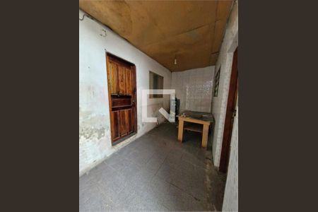 Casa à venda com 1 quarto, 100m² em Jardim Guanhembu, São Paulo