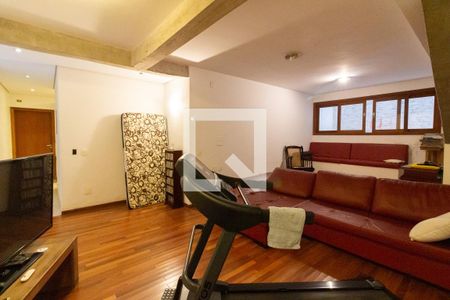 Sala de tv de casa à venda com 4 quartos, 420m² em Parque dos Principes, São Paulo