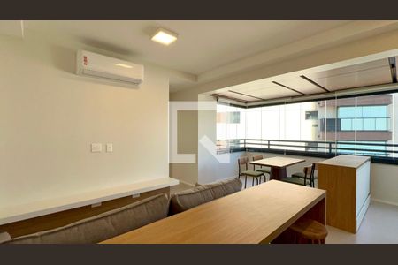 Sala de apartamento para alugar com 1 quarto, 50m² em Pinheiros, São Paulo