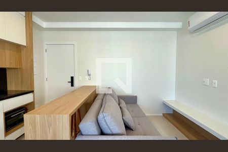 Sala de apartamento para alugar com 1 quarto, 50m² em Pinheiros, São Paulo