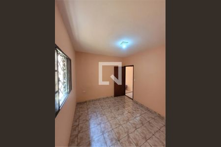 Casa à venda com 6 quartos, 250m² em Jardim Shangrilá (Zona Sul), São Paulo