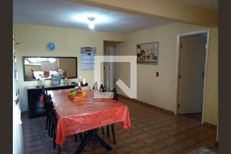 Casa à venda com 4 quartos, 160m² em Jardim Maria Rita, São Paulo