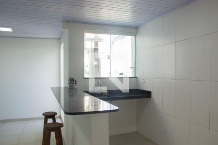 Sala/Cozinha de apartamento para alugar com 2 quartos, 60m² em Jardim Flamboyant, Cabo Frio
