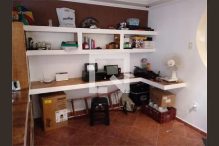 Casa à venda com 3 quartos, 200m² em Parque Grajau, São Paulo