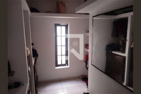 Casa à venda com 3 quartos, 200m² em Parque Grajau, São Paulo