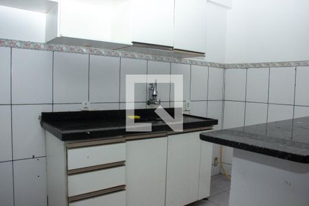 Sala/Cozinha de apartamento para alugar com 1 quarto, 50m² em Jardim Flamboyant, Cabo Frio