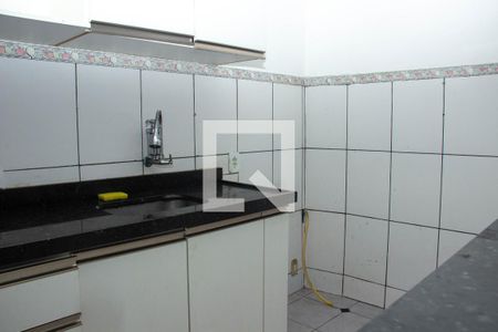 Sala/Cozinha de apartamento para alugar com 1 quarto, 50m² em Jardim Flamboyant, Cabo Frio