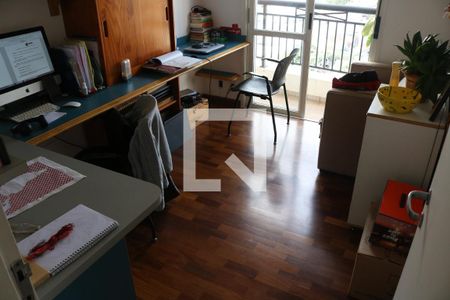 Quarto 1 de apartamento para alugar com 4 quartos, 132m² em Vila Ipojuca, São Paulo