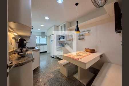Sala/cozinha de casa à venda com 5 quartos, 325m² em Urca, Rio de Janeiro