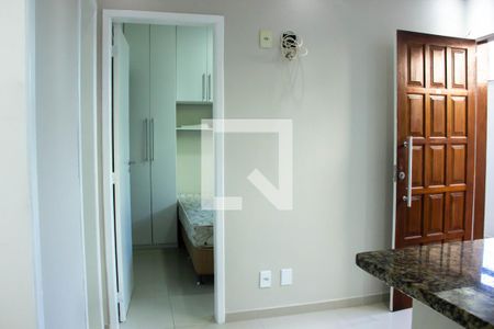 Sala/Cozinha de casa de condomínio para alugar com 1 quarto, 70m² em Jardim Excelcior, Cabo Frio