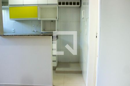 Sala/Cozinha de casa de condomínio para alugar com 1 quarto, 70m² em Jardim Excelcior, Cabo Frio