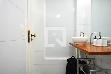 banheiro de kitnet/studio à venda com 1 quarto, 29m² em Jardim Paulista, São Paulo