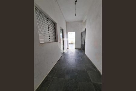 Casa à venda com 3 quartos, 200m² em Jardim Azano I, São Paulo
