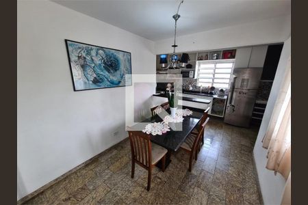 Casa à venda com 3 quartos, 200m² em Jardim Azano I, São Paulo