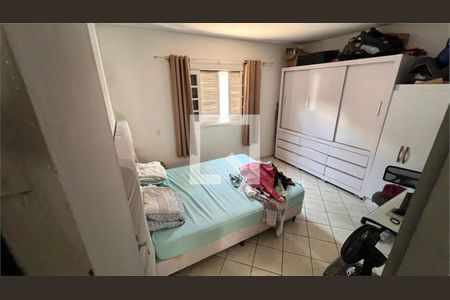 Casa à venda com 6 quartos, 160m² em Jardim Regis, São Paulo