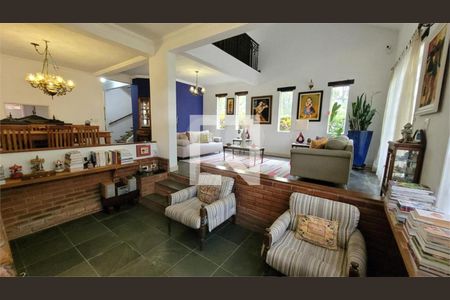 Casa à venda com 3 quartos, 185m² em Cidade Dutra, São Paulo