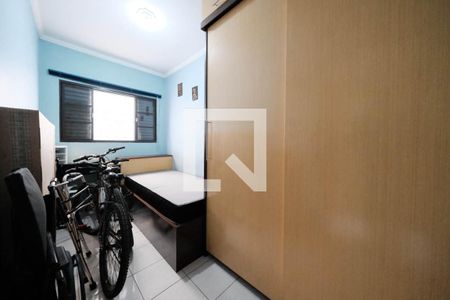 Quarto 2 de casa à venda com 8 quartos, 280m² em Vila Granada, São Paulo