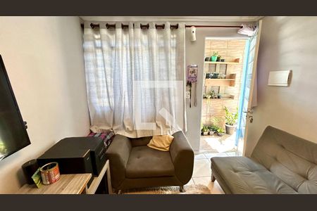 Sala de apartamento para alugar com 2 quartos, 45m² em Jardim Ottawa, Guarulhos