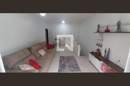 Casa à venda com 4 quartos, 200m² em Jardim das Flores, São Paulo