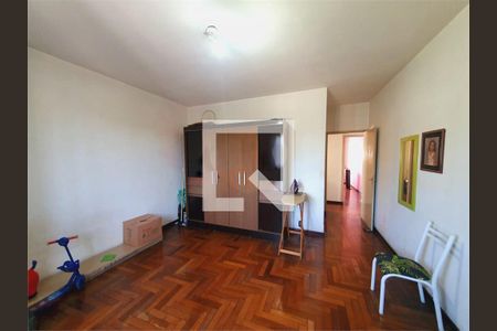 Casa à venda com 3 quartos, 200m² em Vila Tiradentes, São Paulo