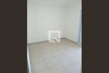 Casa à venda com 3 quartos, 129m² em Jardim Luanda, São Paulo