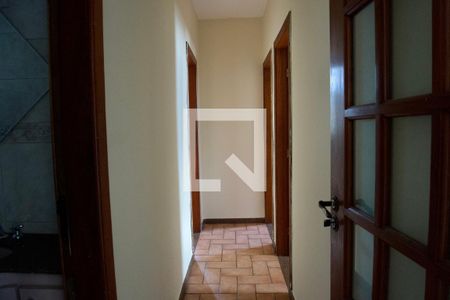Corredor de apartamento para alugar com 3 quartos, 100m² em Estoril, Belo Horizonte