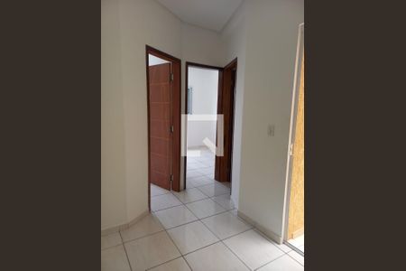 Corredor de apartamento para alugar com 2 quartos, 40m² em Cidade São Jorge, Santo André