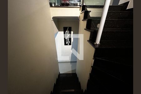 Escada de casa para alugar com 3 quartos, 110m² em Vila Jaguara, São Paulo