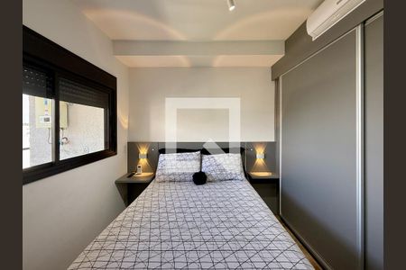 Quarto de kitnet/studio para alugar com 1 quarto, 27m² em Jardim das Acacias, São Paulo