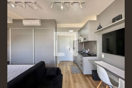 Quarto de kitnet/studio para alugar com 1 quarto, 27m² em Jardim das Acacias, São Paulo