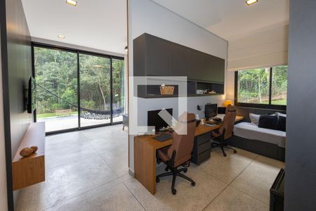 Suíte 1 de casa de condomínio à venda com 4 quartos, 320m² em Jardins de Petrópolis, Nova Lima