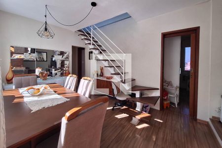Casa à venda com 3 quartos, 240m² em Santa Rosa, Niterói