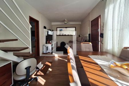 Sala 1 de casa para alugar com 3 quartos, 240m² em Santa Rosa, Niterói