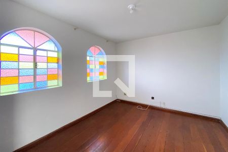 Sala de casa para alugar com 4 quartos, 200m² em Nova Vista, Belo Horizonte