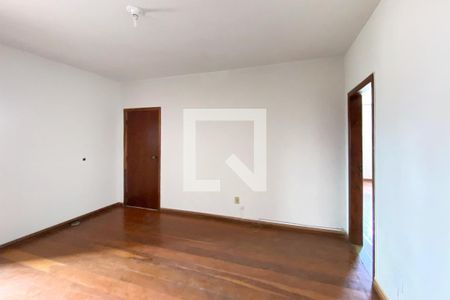 Sala de Estar de casa para alugar com 4 quartos, 200m² em Nova Vista, Belo Horizonte