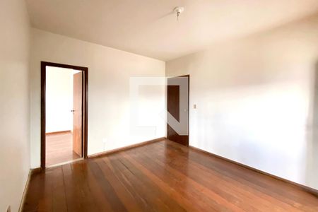 Sala de Estar de casa para alugar com 4 quartos, 200m² em Nova Vista, Belo Horizonte