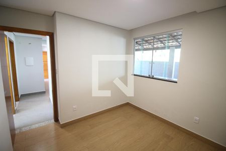 Quarto 1 de casa à venda com 2 quartos, 100m² em Diamante, Belo Horizonte