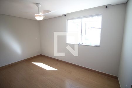 Quarto 2 de casa à venda com 2 quartos, 100m² em Diamante, Belo Horizonte