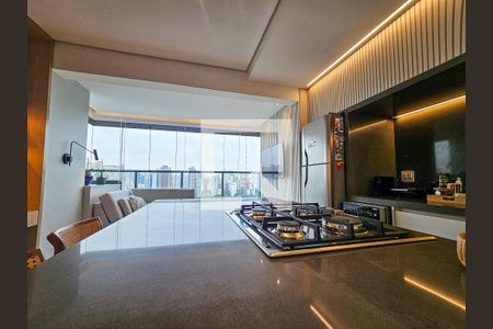 Sala/Cozinha de apartamento para alugar com 1 quarto, 39m² em Brooklin, São Paulo