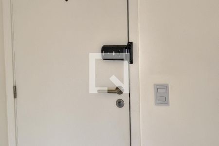 Fechadura eletrônica  de apartamento para alugar com 2 quartos, 65m² em Maracanã, Praia Grande