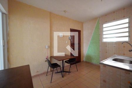 Cozinha de kitnet/studio para alugar com 1 quarto, 32m² em Liberdade, São Paulo