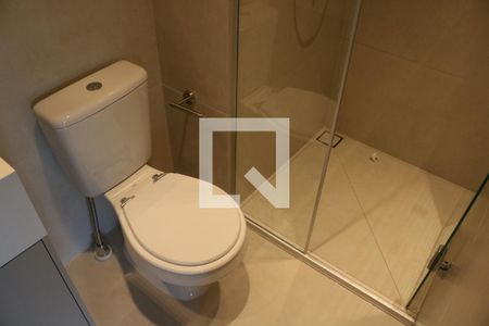 Banheiro de kitnet/studio para alugar com 1 quarto, 32m² em Pompeia, São Paulo