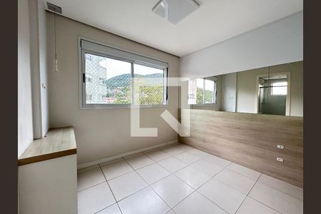 Suíte  de apartamento para alugar com 2 quartos, 69m² em Itacorubi, Florianópolis