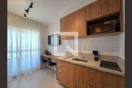 Cozinha de apartamento para alugar com 1 quarto, 25m² em Vila Nova Conceição, São Paulo