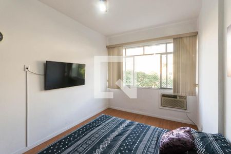Quarto 1 de apartamento à venda com 4 quartos, 140m² em Tijuca, Rio de Janeiro