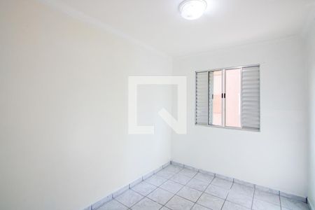 Quarto 2 de apartamento para alugar com 2 quartos, 59m² em Jardim Santo André, Santo André