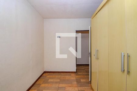 Quarto 1 de apartamento para alugar com 2 quartos, 55m² em Jardim Itu, Porto Alegre